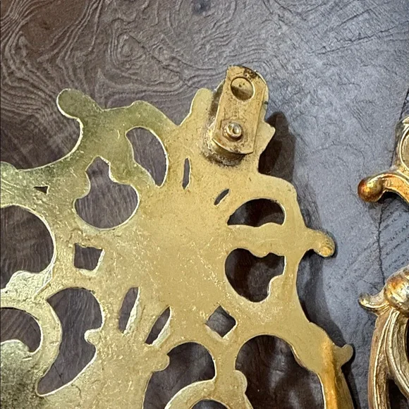 vintage Hollywood Regency style gold filigree wall sconce - Picture 4 of 6